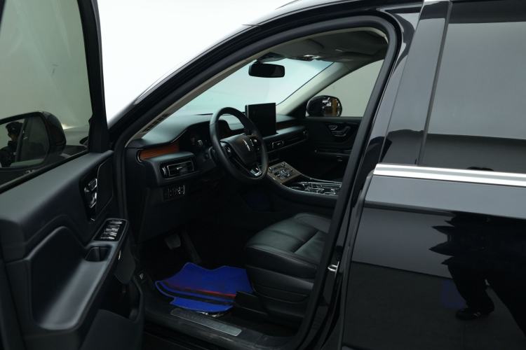 Used Lincoln Aviator 2022 3.0T V6 Four-Wheel Drive Luxury Edition Interior 1