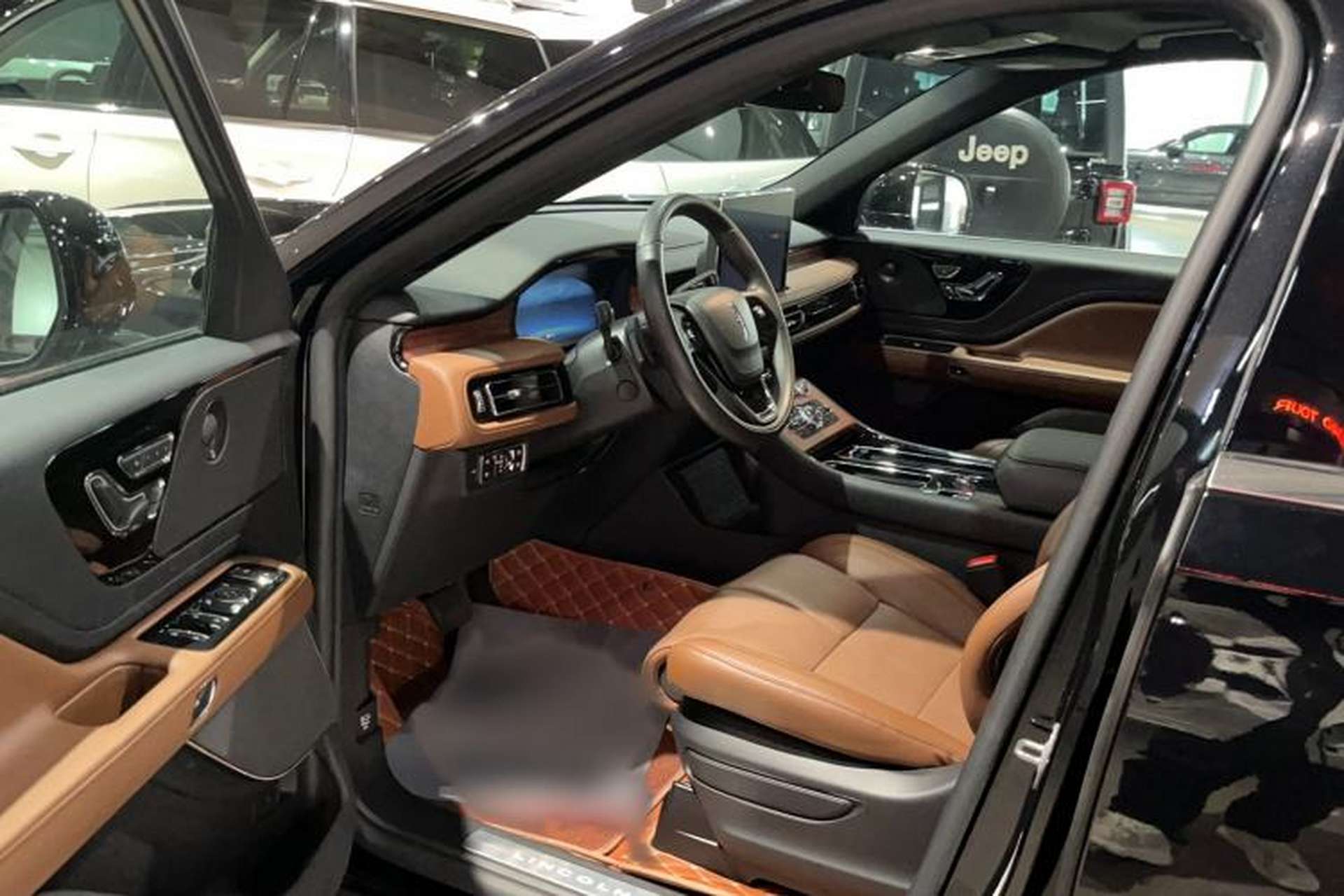 Used Lincoln Aviator 2022 3.0T V6 Four-Wheel Drive Luxury Edition Interior 2