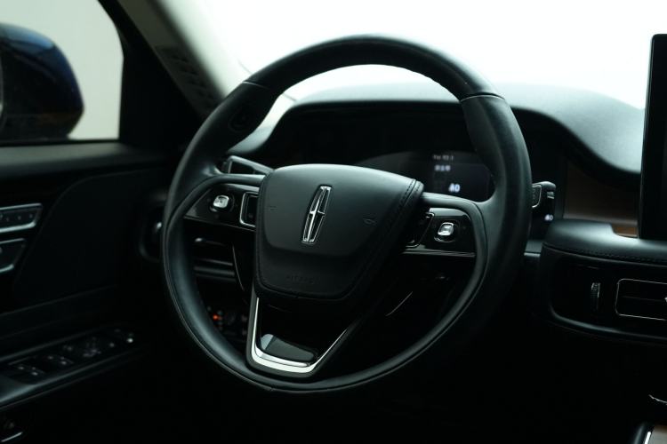 Used Lincoln Aviator 2022 3.0T V6 Four-Wheel Drive Luxury Edition Interior 5