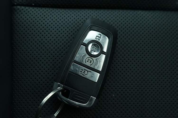 Used Lincoln Aviator 2022 3.0T V6 Four-Wheel Drive Luxury Edition Interior 7