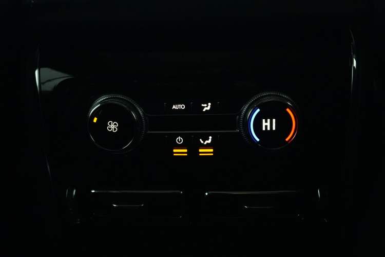Used Lincoln Aviator 2022 3.0T V6 Four-Wheel Drive Luxury Edition Interior 8
