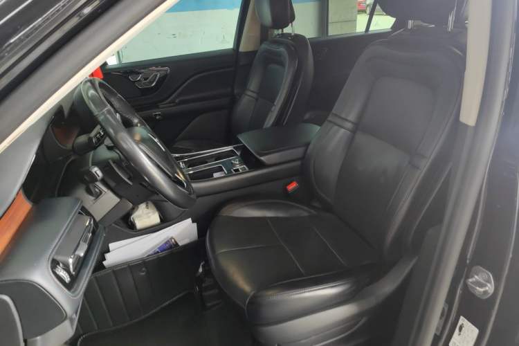 Used Lincoln Aviator 2022 3.0T V6 Four-Wheel Drive Luxury Edition Left Front Seat