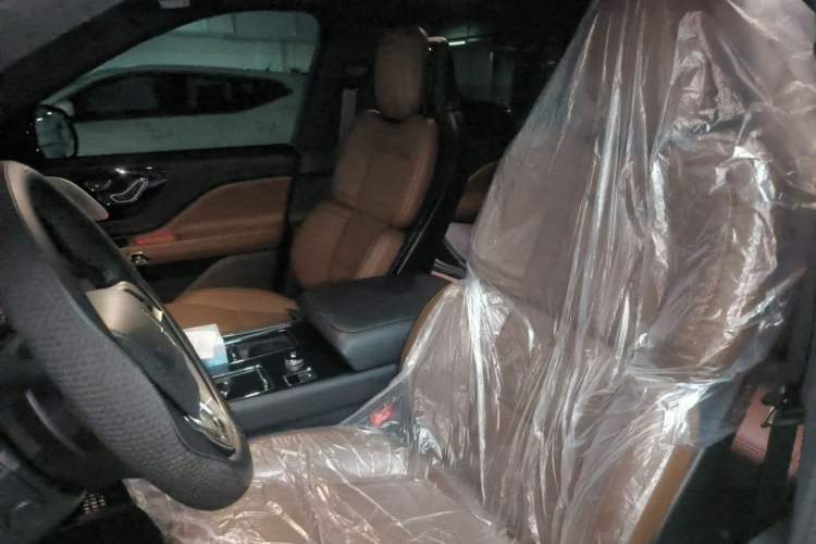 Used Lincoln Aviator 2022 3.0T V6 Four-Wheel Drive Executive Edition Left Front Seat