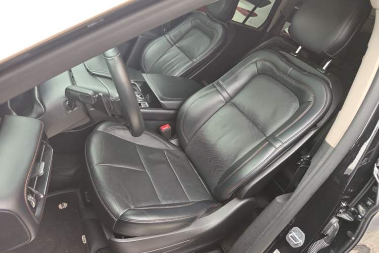 Used Lincoln Aviator 2022 3.0T V6 Four-Wheel Drive Luxury Edition Left Front Seat