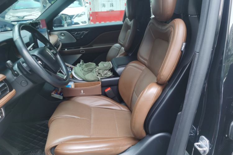 Used Lincoln Aviator 2022 3.0T V6 Four-Wheel Drive Executive Edition Left Front Seat