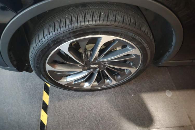 Used Lincoln Aviator 2022 3.0T V6 Four-Wheel Drive Executive Edition Left Front Wheel Hub
