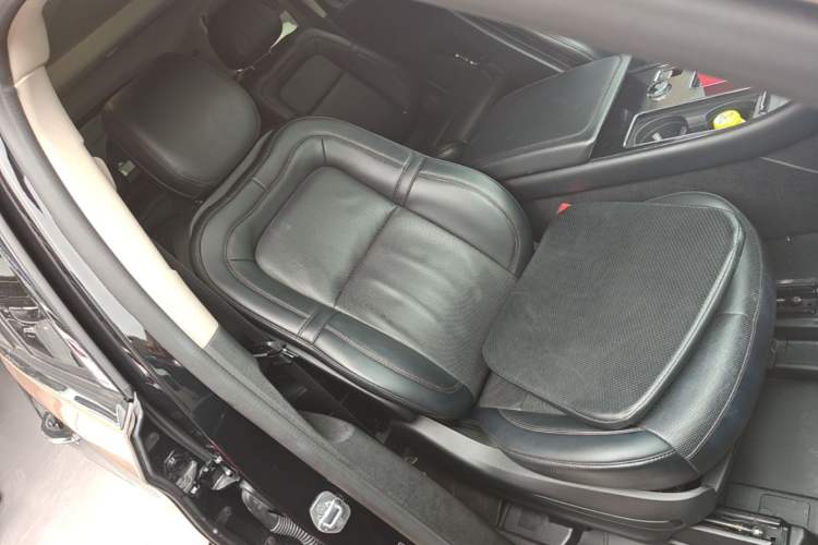 Used Lincoln Aviator 2022 3.0T V6 Four-Wheel Drive Luxury Edition Right Front Seat