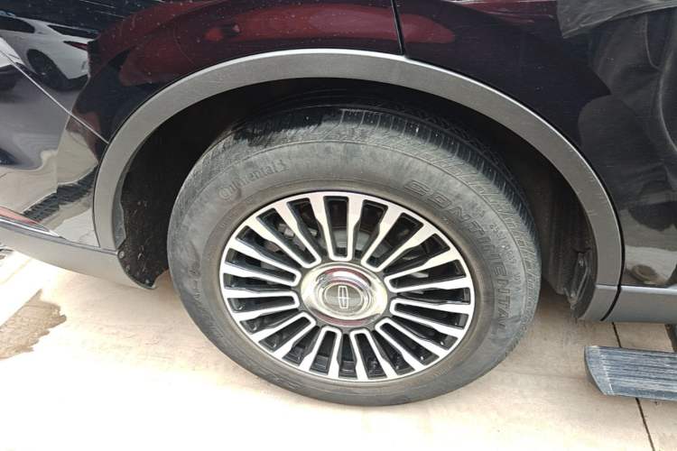 Used Lincoln Aviator 2022 3.0T V6 Four-Wheel Drive Luxury Edition Right Rear Wheel Hub