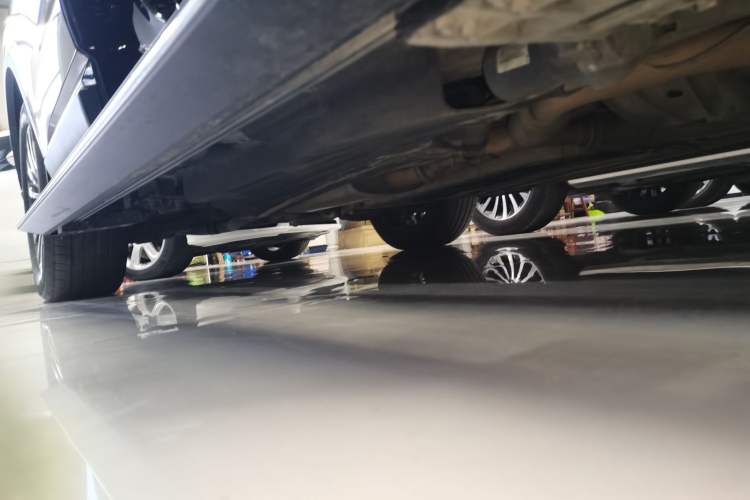 Used Lincoln Aviator 2022 3.0T V6 Four-Wheel Drive Luxury Edition Right Side Sill