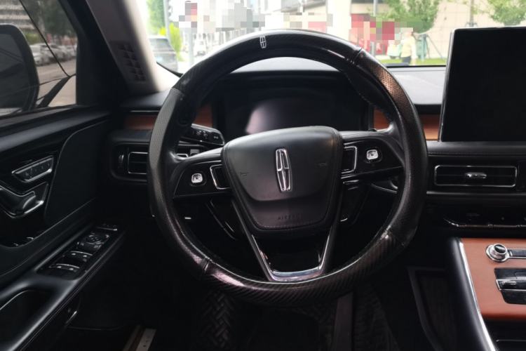 Used Lincoln Aviator 2022 3.0T V6 Four-Wheel Drive Luxury Edition Steering Wheel