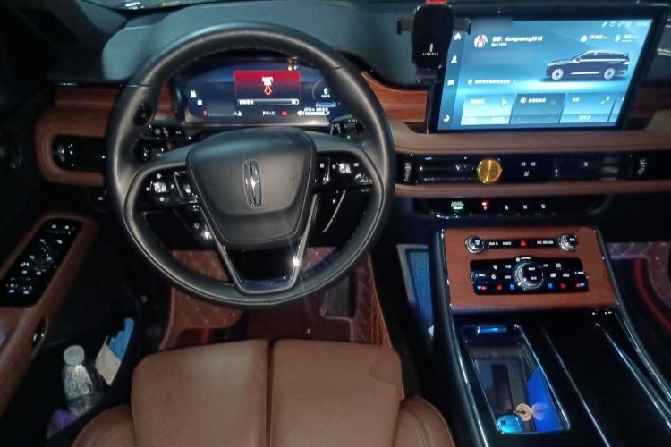 Used Lincoln Aviator 2022 3.0T V6 Four-Wheel Drive Luxury Edition Steering Wheel