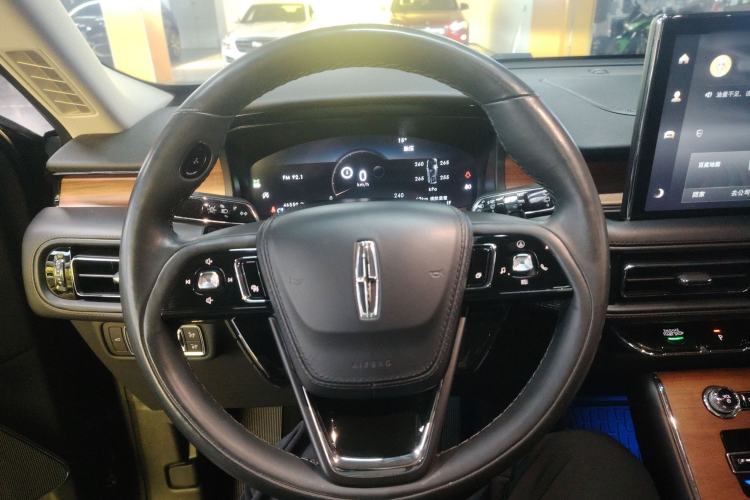 Used Lincoln Aviator 2022 3.0T V6 Four-Wheel Drive Luxury Edition Steering Wheel