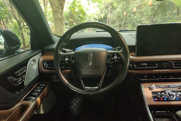 Used Lincoln Aviator 2022 3.0T V6 Four-Wheel Drive Executive Edition Steering Wheel