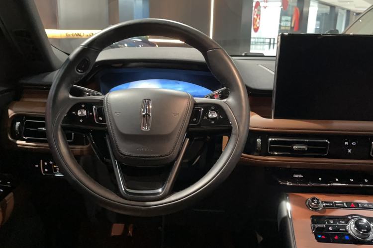 Used Lincoln Aviator 2022 3.0T V6 Four-Wheel Drive Luxury Edition Steering Wheel