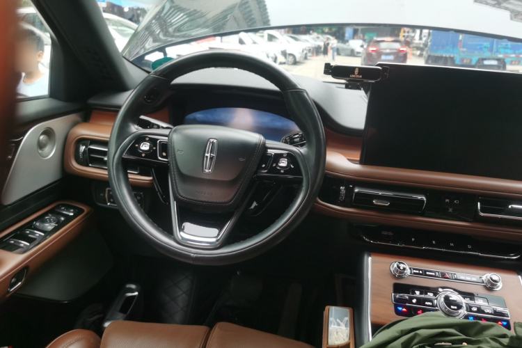 Used Lincoln Aviator 2022 3.0T V6 Four-Wheel Drive Executive Edition Steering Wheel
