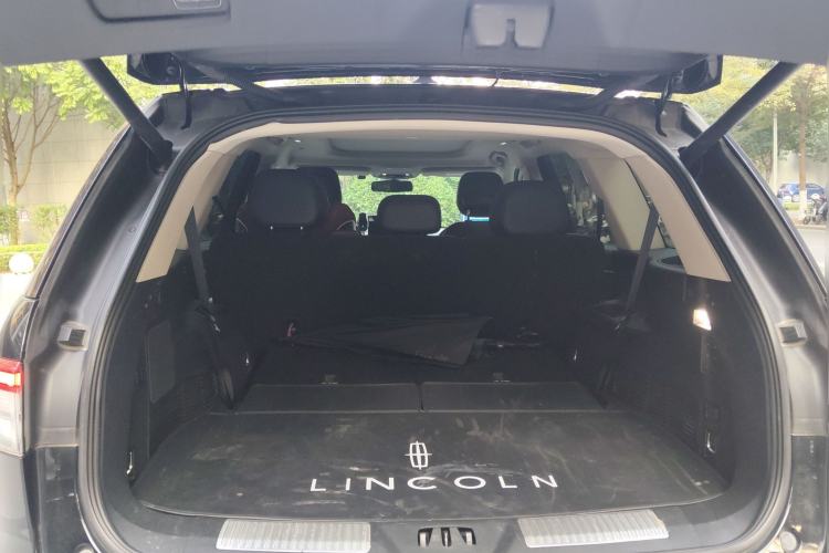 Used Lincoln Aviator 2022 3.0T V6 Four-Wheel Drive Luxury Edition Trunk