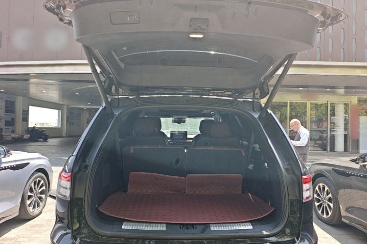 Used Lincoln Aviator 2022 3.0T V6 Four-Wheel Drive Luxury Edition Trunk