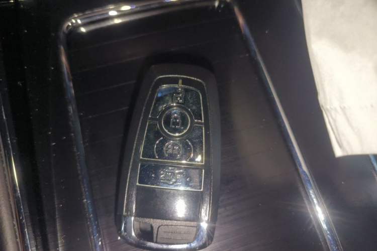 Used Lincoln Aviator 2022 3.0T V6 Four-Wheel Drive Executive Edition Vehicle Key