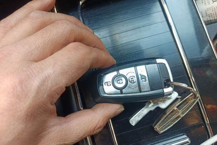 Used Lincoln Aviator 2022 3.0T V6 Four-Wheel Drive Luxury Edition Vehicle Key