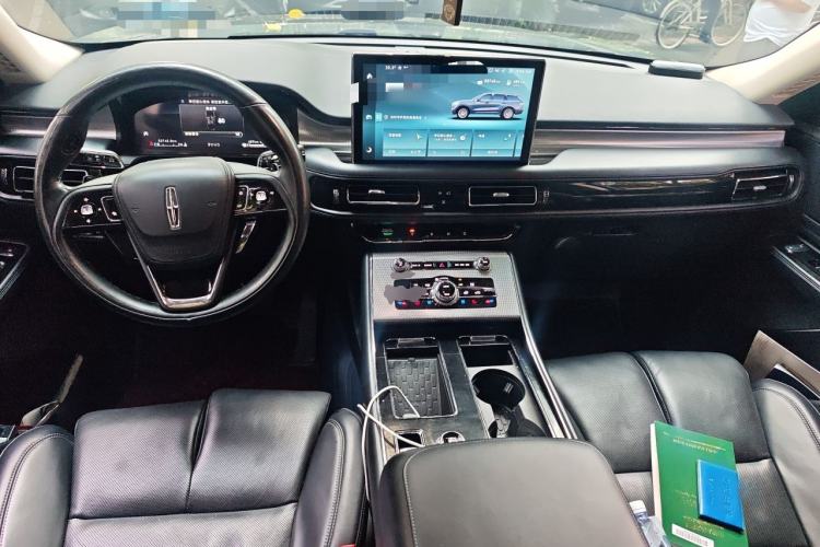 Used Lincoln Aviator 2022 3.0T V6 Four-Wheel Drive Centennial Limited Edition Center Console