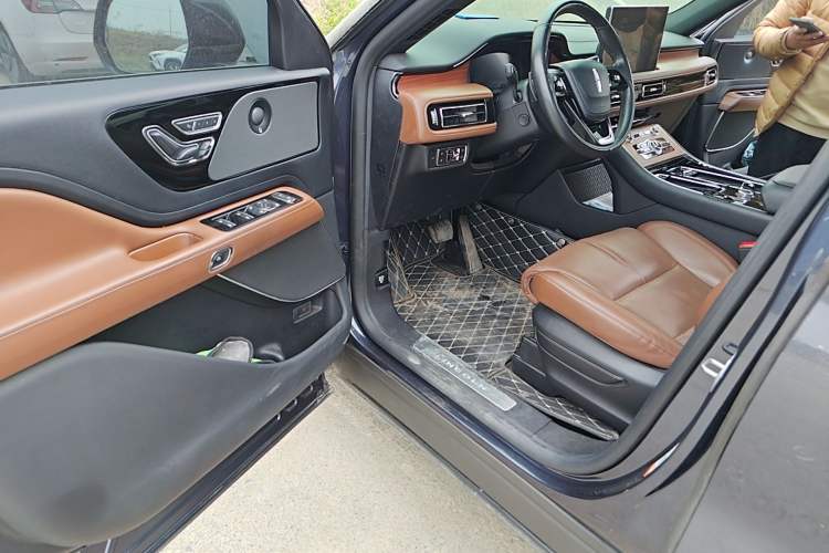 Used Lincoln Aviator 2022 3.0T V6 Four-Wheel Drive Luxury Edition Driver Seat