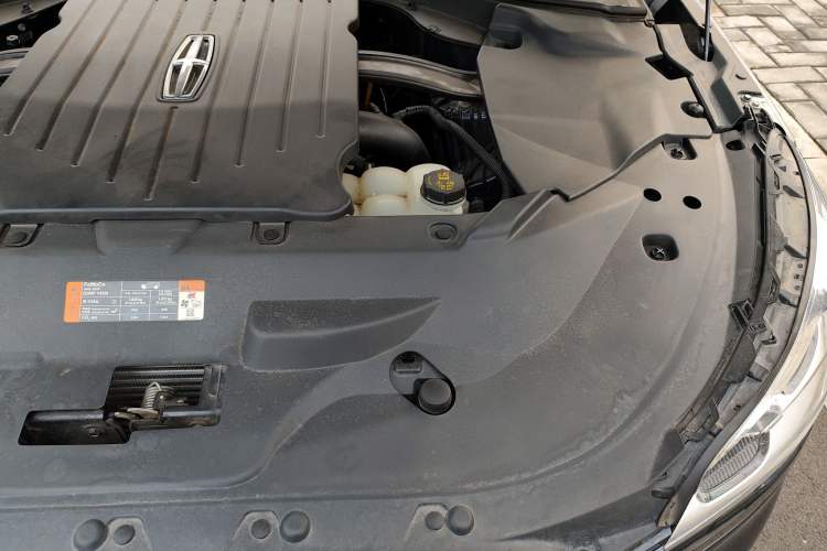 Used Lincoln Aviator 2022 3.0T V6 Four-Wheel Drive Executive Edition Engine Bay Left