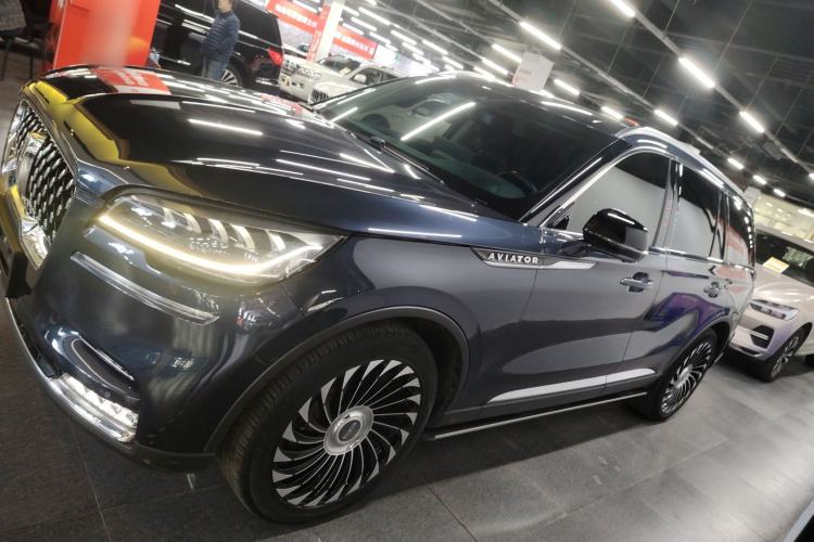 Used Lincoln Aviator 2022 3.0T V6 Four-Wheel Drive Luxury Edition Exterior 3