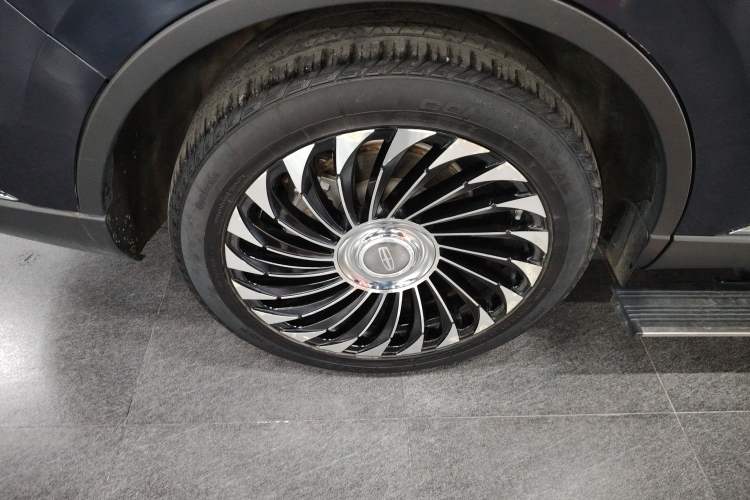 Used Lincoln Aviator 2022 3.0T V6 Four-Wheel Drive Luxury Edition Exterior 8