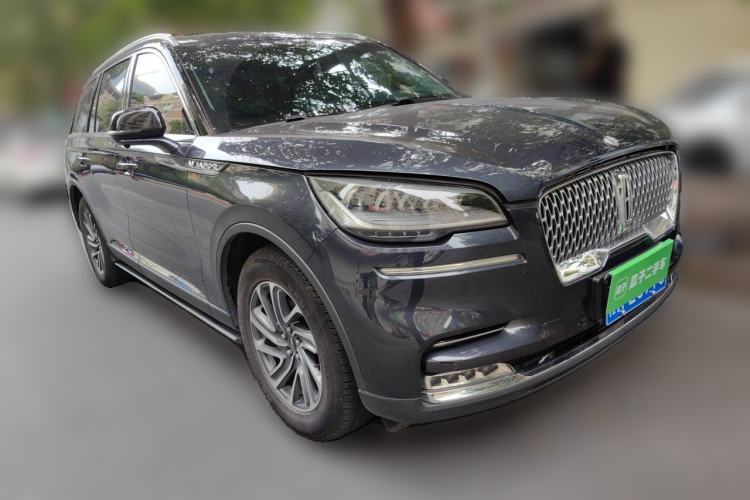 Used Lincoln Aviator 2022 3.0T V6 Four-Wheel Drive Luxury Edition Front Right 45 Deg