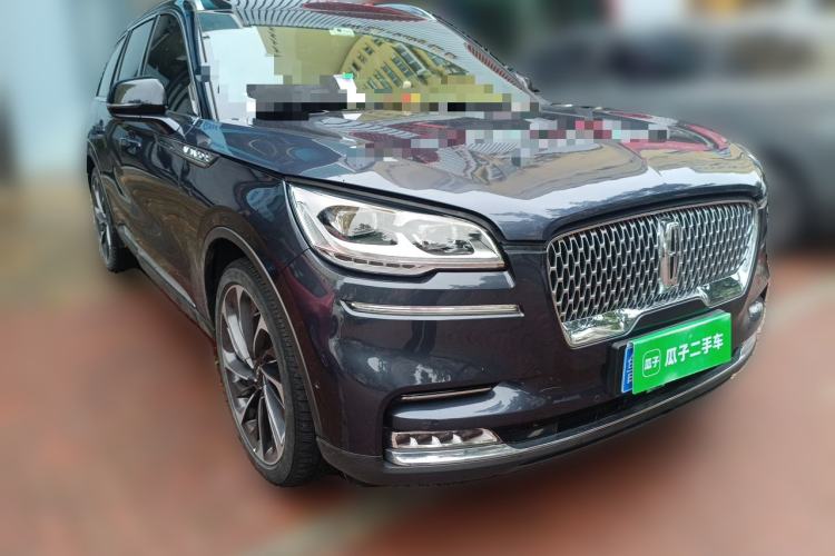 Used Lincoln Aviator 2022 3.0T V6 Four-Wheel Drive Executive Edition Front Right 45 Deg