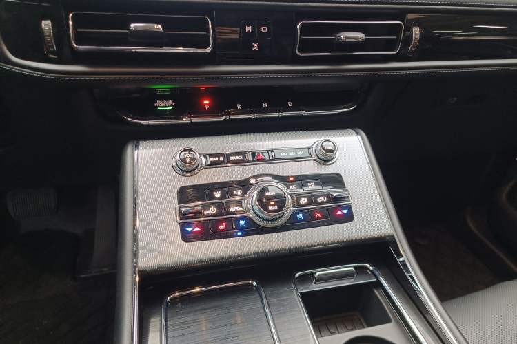 Used Lincoln Aviator 2022 3.0T V6 Four-Wheel Drive Centennial Limited Edition Gear Lever