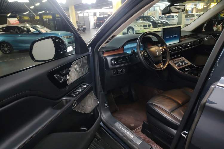 Used Lincoln Aviator 2022 3.0T V6 Four-Wheel Drive Luxury Edition Interior 3
