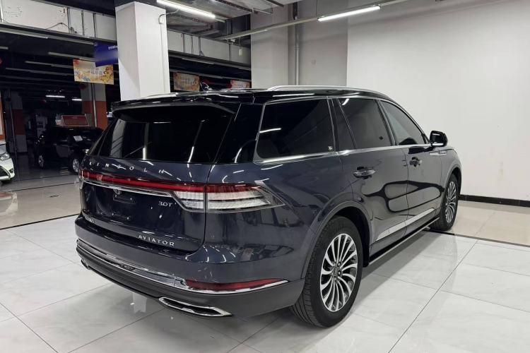 Used Lincoln Aviator 2022 3.0T V6 Four-Wheel Drive Luxury Edition Rear Right 45 Deg