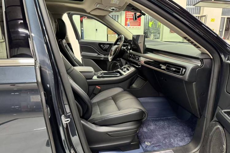 Used Lincoln Aviator 2022 3.0T V6 Four-Wheel Drive Centennial Limited Edition Right Front Seat