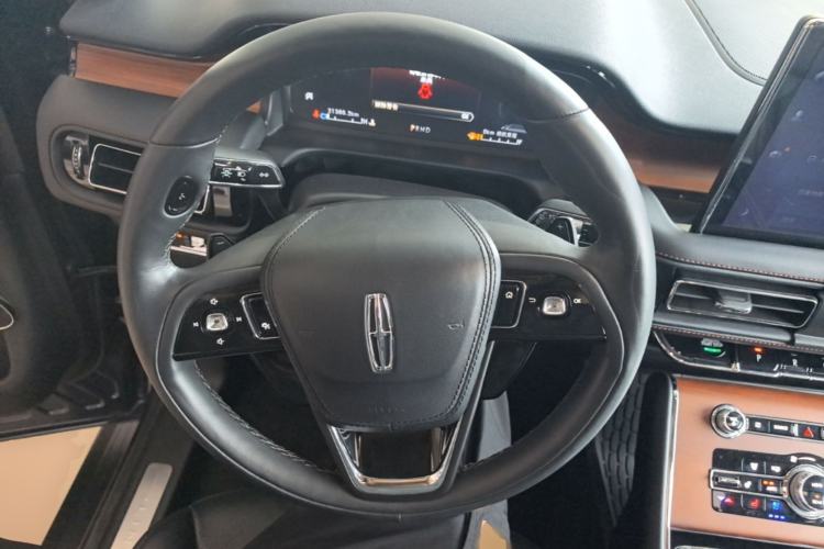 Used Lincoln Aviator 2022 3.0T V6 Four-Wheel Drive Luxury Edition Steering Wheel