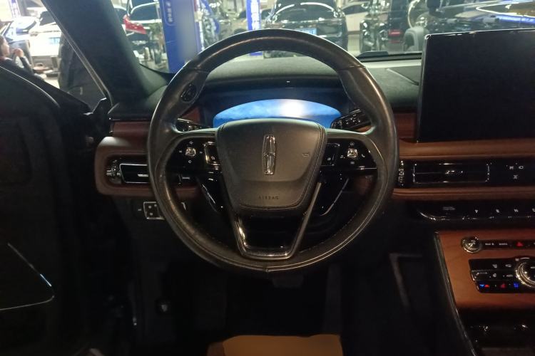 Used Lincoln Aviator 2022 3.0T V6 Four-Wheel Drive Luxury Edition Steering Wheel