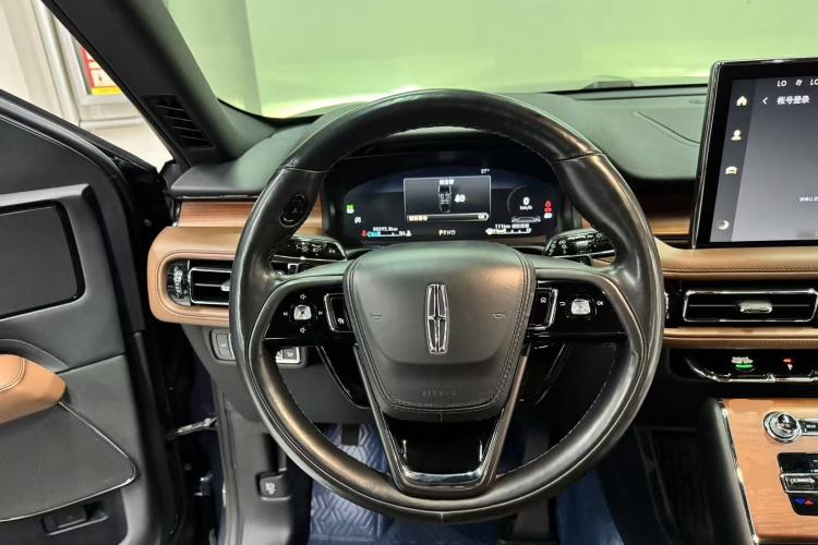 Used Lincoln Aviator 2022 3.0T V6 Four-Wheel Drive Luxury Edition Steering Wheel