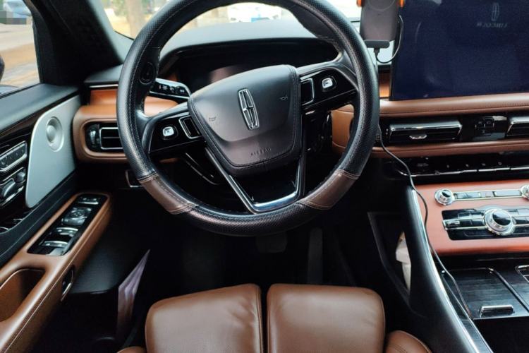 Used Lincoln Aviator 2022 3.0T V6 Four-Wheel Drive Executive Edition Steering Wheel