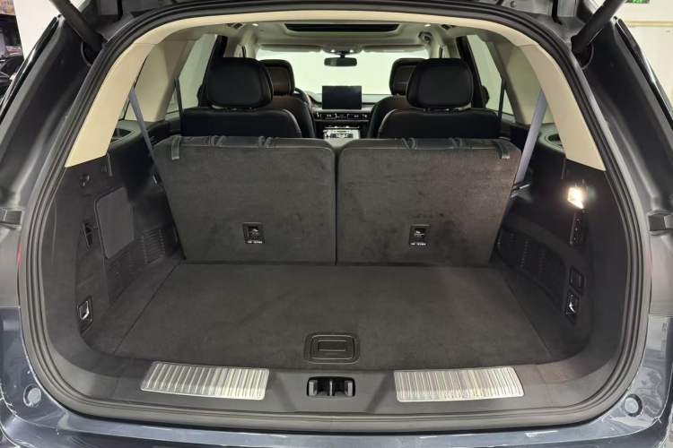 Used Lincoln Aviator 2022 3.0T V6 Four-Wheel Drive Centennial Limited Edition Trunk
