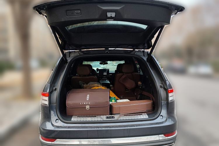 Used Lincoln Aviator 2022 3.0T V6 Four-Wheel Drive Executive Edition Trunk