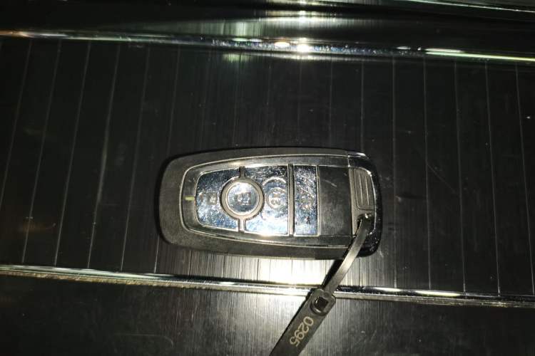 Used Lincoln Aviator 2022 3.0T V6 Four-Wheel Drive Luxury Edition Vehicle Key