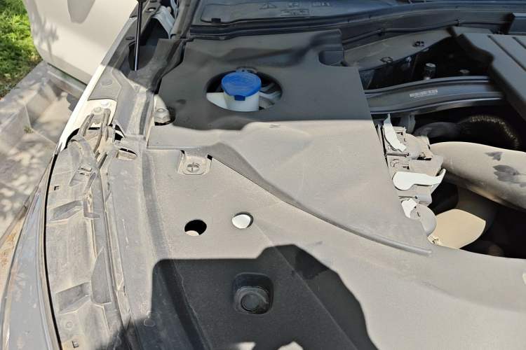 Used Lincoln Aviator 2022 3.0T V6 Four-Wheel Drive Luxury Edition Engine Bay Right