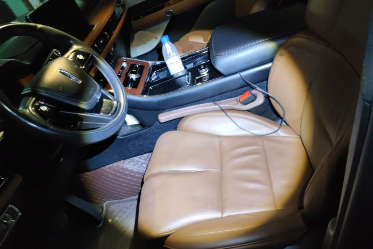Used Lincoln Aviator 2022 3.0T V6 Four-Wheel Drive Executive Edition Left Front Seat
