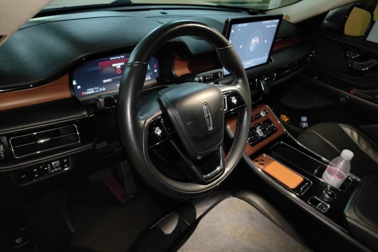 Used Lincoln Aviator 2022 3.0T V6 Four-Wheel Drive Luxury Edition Steering Wheel