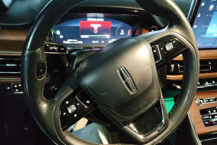 Used Lincoln Aviator 2022 3.0T V6 Four-Wheel Drive Executive Edition Steering Wheel