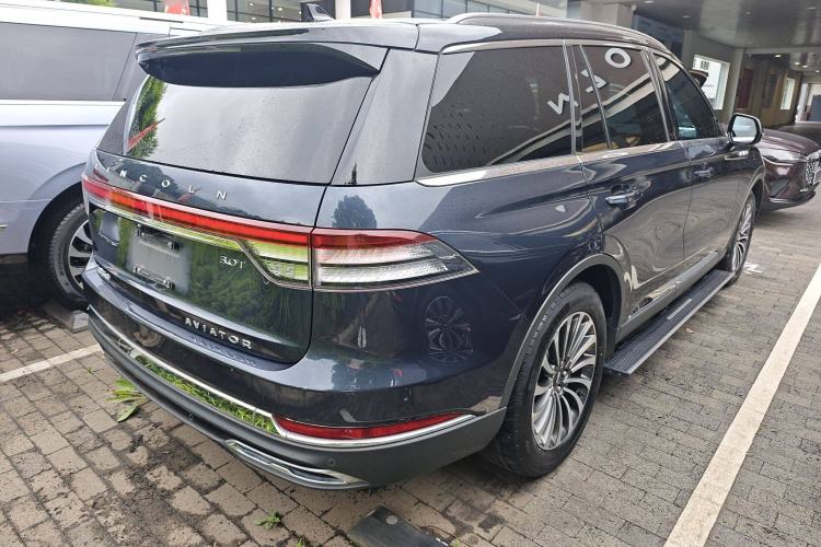 Used Lincoln Aviator 2022 3.0T V6 Four-Wheel Drive Luxury Edition Rear Right 45 Deg