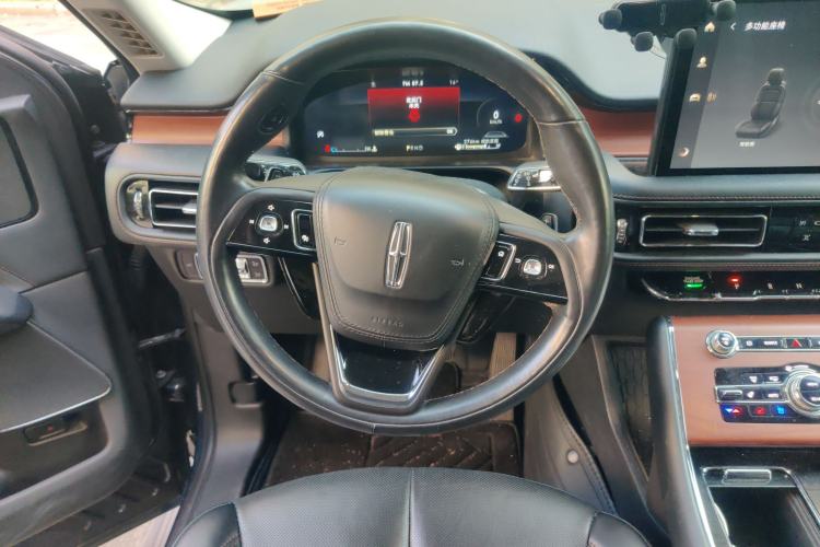 Used Lincoln Aviator 2022 3.0T V6 Four-Wheel Drive Luxury Edition Steering Wheel