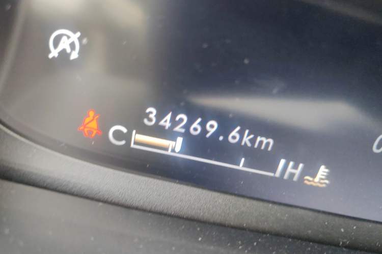 Used Lincoln Aviator 2022 3.0T V6 Four-Wheel Drive Luxury Edition Odometer Close Up