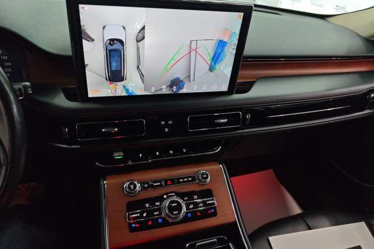 Used Lincoln Aviator 2022 3.0T V6 Four-Wheel Drive Luxury Edition Audio And AC Panel