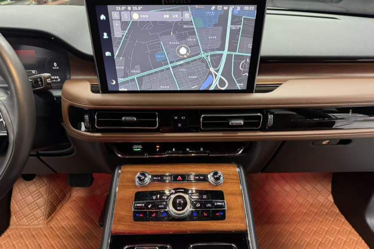 Used Lincoln Aviator 2022 3.0T V6 Four-Wheel Drive Executive Edition Audio And AC Panel